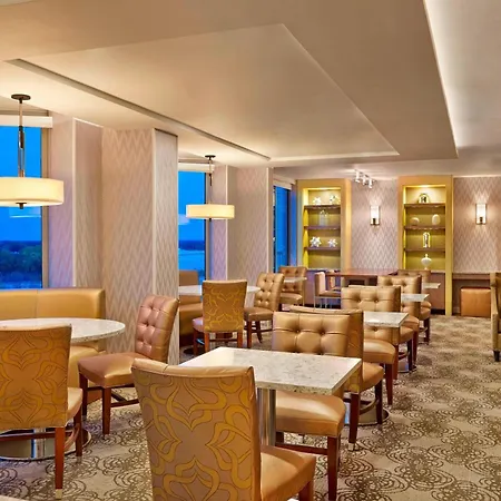 Sheraton Suites Chicago Elk Grove-2